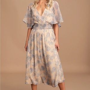 NWT Lulu’s Subtle Romance Beige Floral Print Ruffled Midi Dress Size Large
